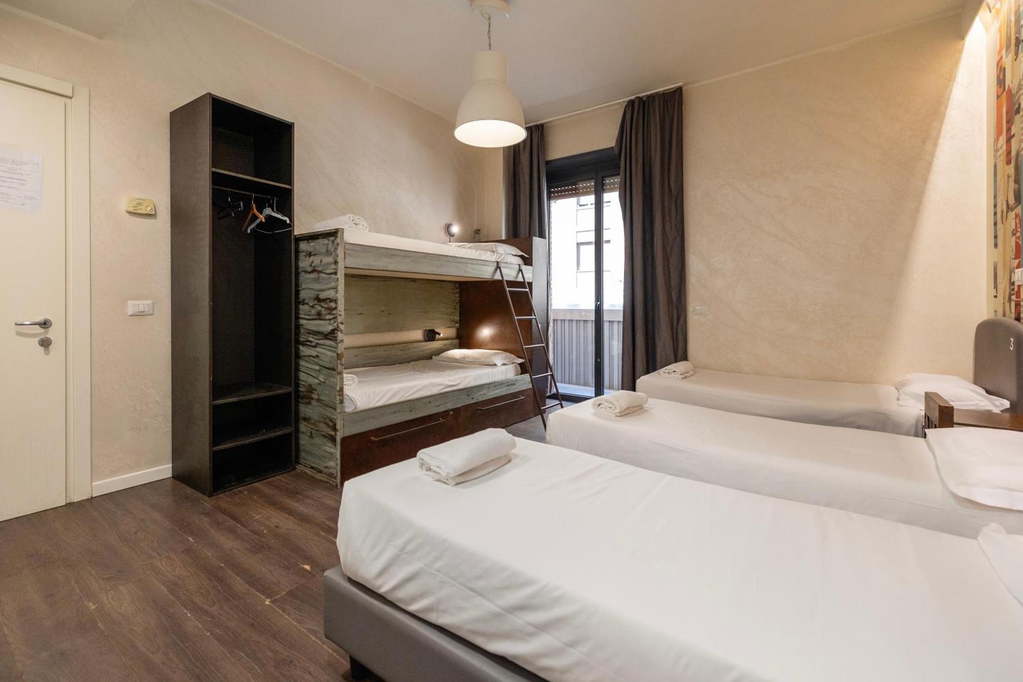 Hostel Trastevere ローマ エクステリア 写真